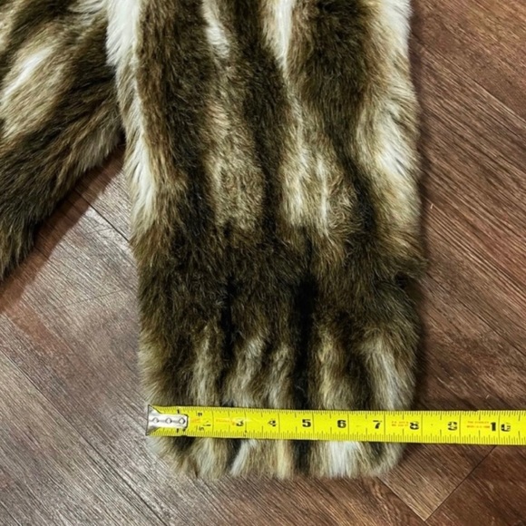 Mob Wife  Mafia Wife Faux Fur Women’s SZ Large Vintage coat - Picture 10 of 13